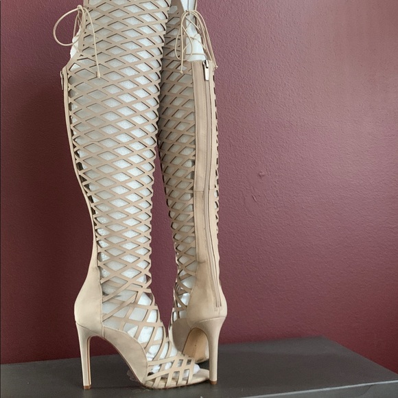 Elegant Vince Camuto Leather Beige Lace-Up Thigh-High Heels With Zipper. N.I.B - Picture 4 of 15